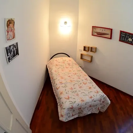 La Marina *